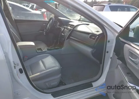 2016 Toyota Camry Xle z USA, uszkodzony, nr VIN 4T1BF1FK4GU575027